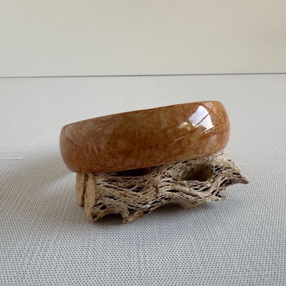 Marbled Peach Plastic Bangle: Wide Lightweight Bracelet 8" - Picture 4 of 10